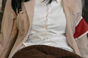 中午的Alina Becker，泳池高清宁静跃动中的出奇不意